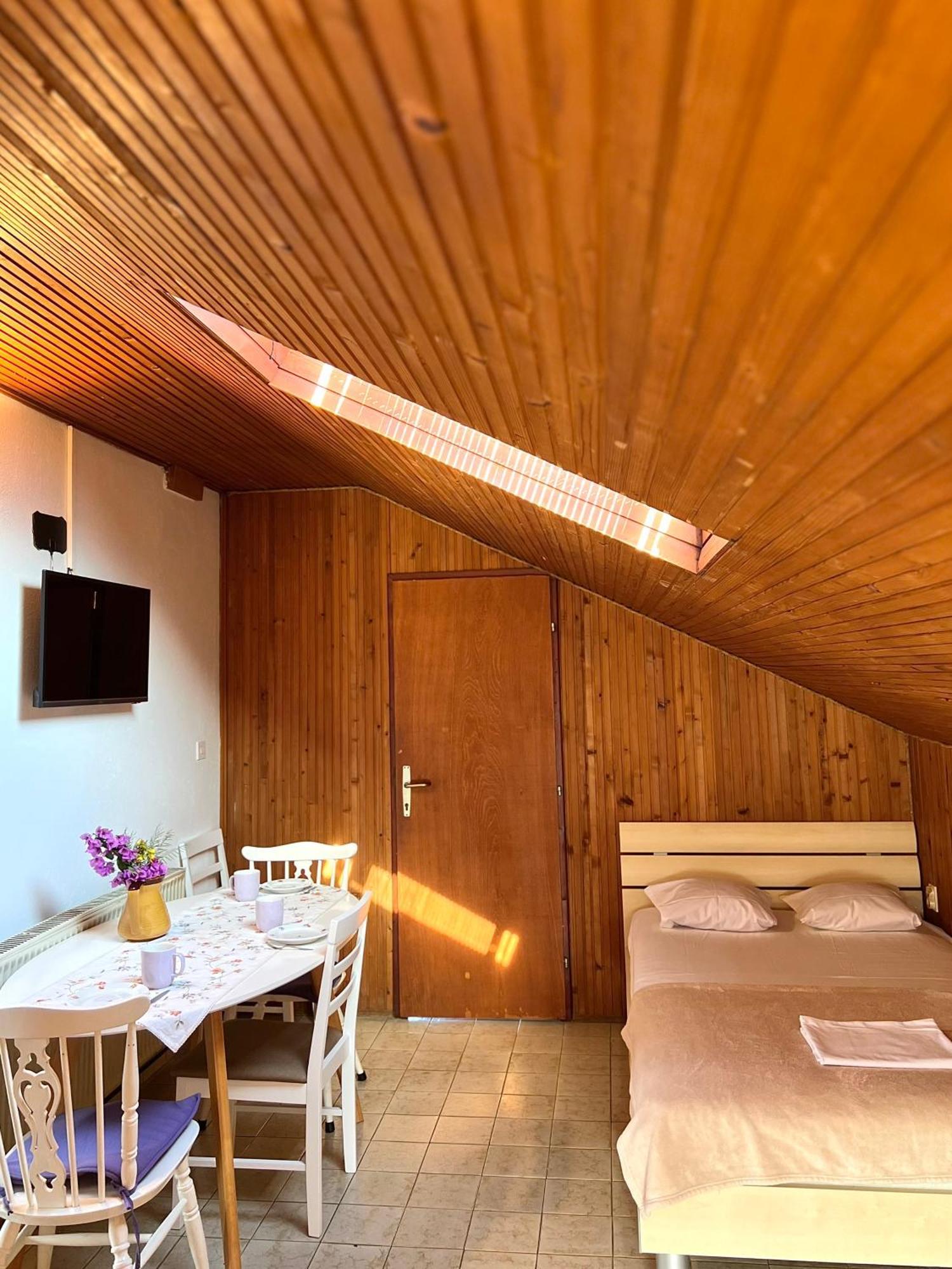 Ferienwohnung Rubin Jelsa Jelsa  Exterior foto