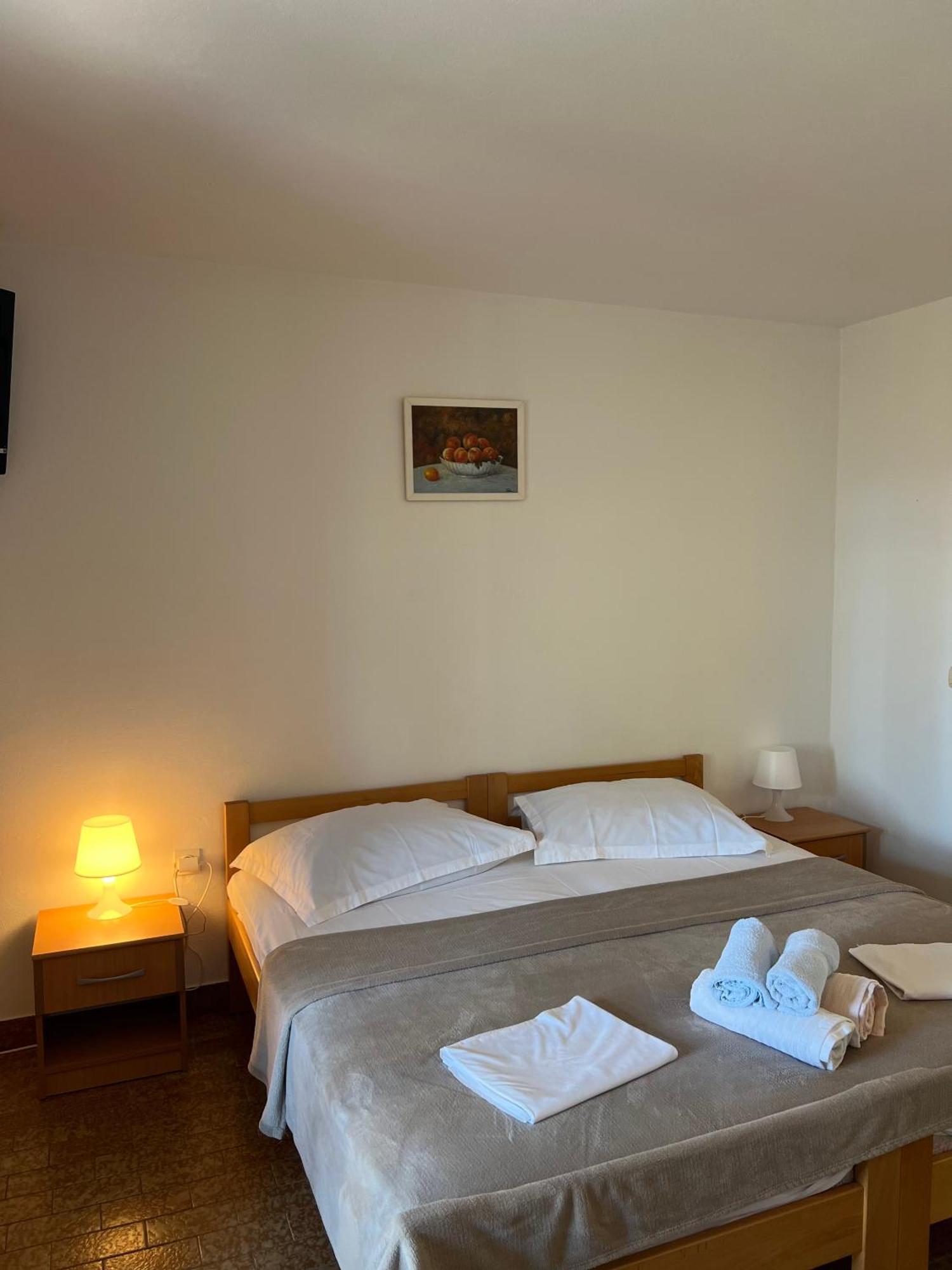 Ferienwohnung Rubin Jelsa Jelsa  Exterior foto